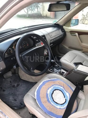 Mercedes C 220 1994, 302,000 km - 2.2 l - Bakı