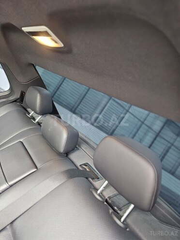 Mercedes C 250-11