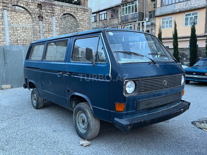 Volkswagen Transporter-1