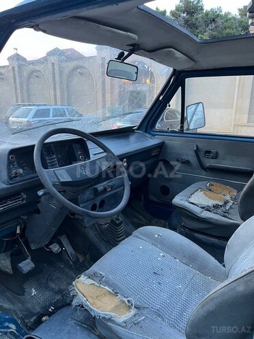 Volkswagen Transporter-5