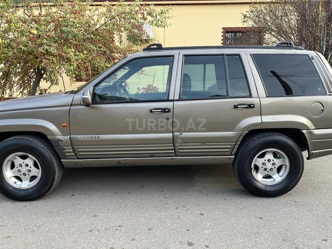 Jeep Grand Cherokee 1997, 246,790 km - 2.5 л - Qazax