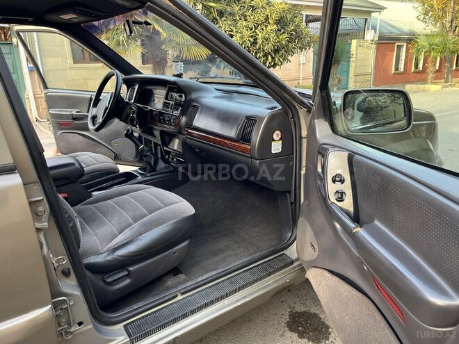Jeep Grand Cherokee 1997, 246,790 km - 2.5 л - Qazax