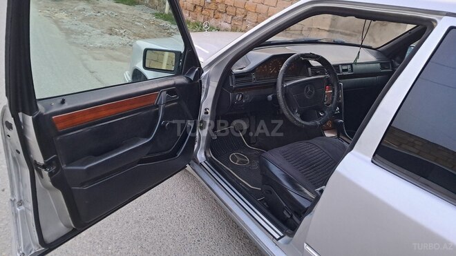 Mercedes E 220 1994, 350,000 km - 2.2 l - Bakı