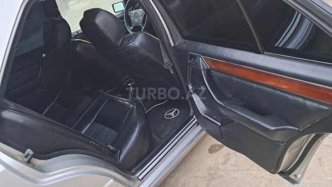 Mercedes E 220 1994, 350,000 km - 2.2 l - Bakı
