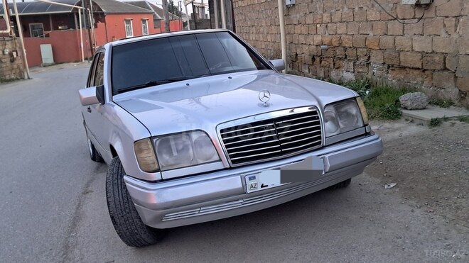 Mercedes E 220 1994, 350,000 km - 2.2 l - Bakı