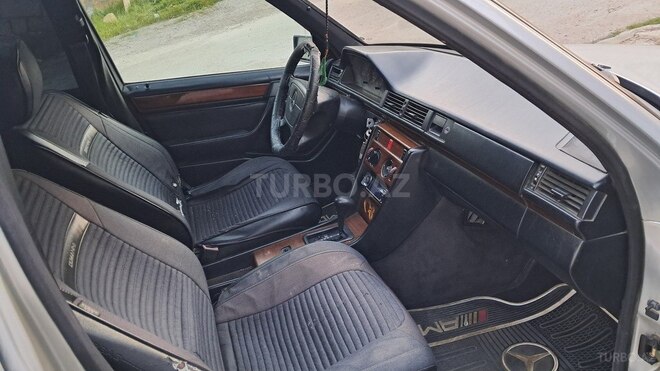 Mercedes E 220 1994, 350,000 km - 2.2 l - Bakı