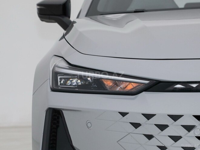 Changan Uni-V iDD-18