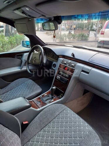 Mercedes E 230 1996, 470,000 km - 2.3 л - Bakı