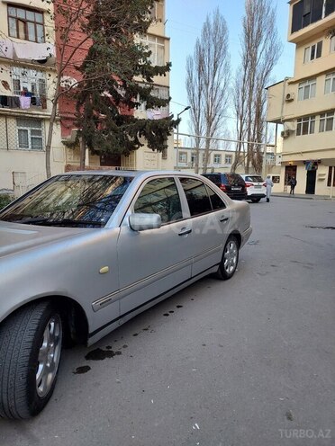 Mercedes E 230 1996, 470,000 km - 2.3 л - Bakı