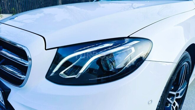 Mercedes E 350-5