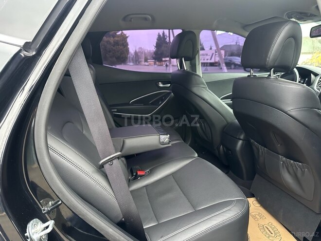 Hyundai Santa Fe-12