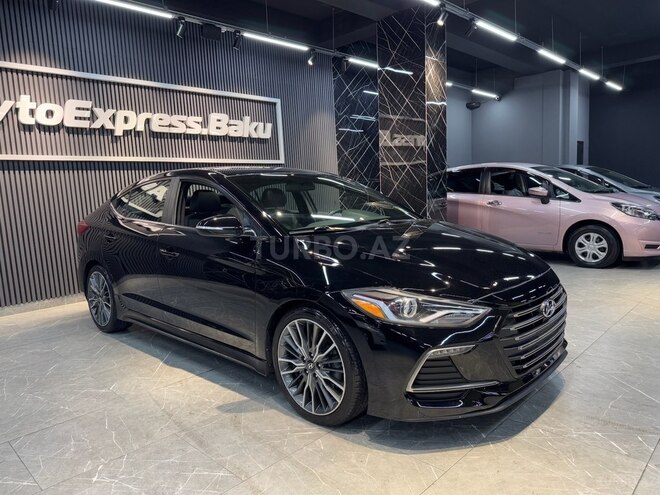 Hyundai Elantra-4