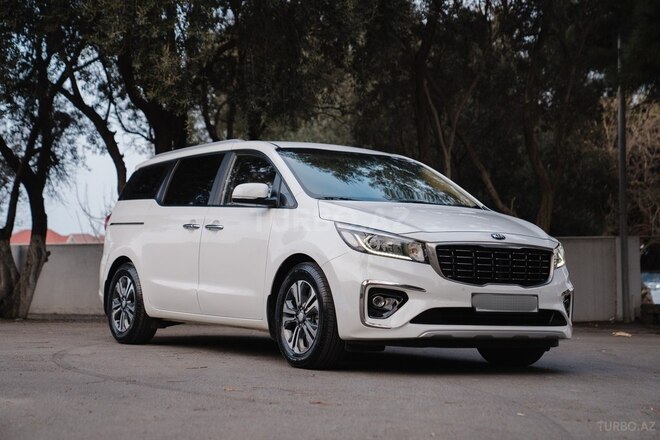 Kia Carnival-2