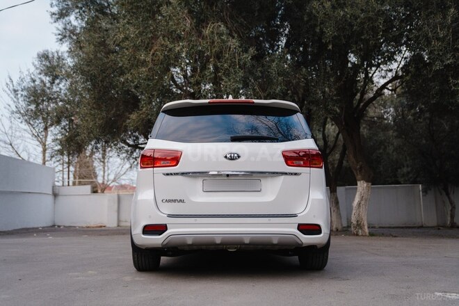 Kia Carnival-6