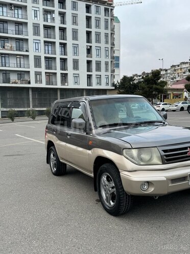 Mitsubishi Pajero io 1999, 330,000 km - 1.8 l - Bakı