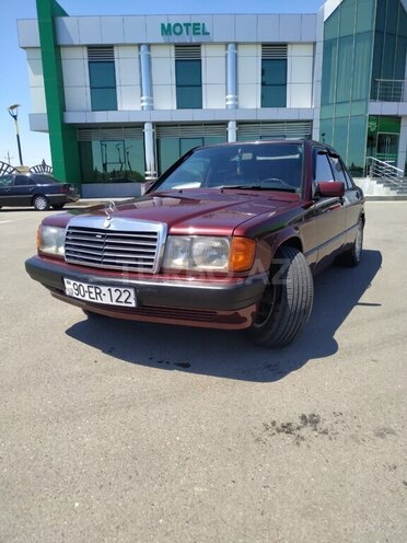 Mercedes 190 1992, 355,000 km - 1.8 l - Beyləqan