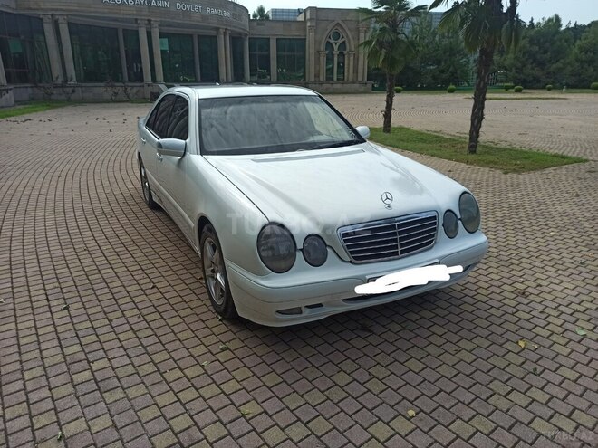 Mercedes E 220 d 2001, 334,848 km - 2.2 l - Masallı
