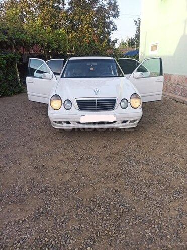 Mercedes E 220 d 2001, 334,848 km - 2.2 l - Masallı