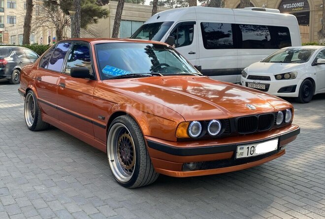 BMW 528 1995, 325,000 km - 2.8 l - Bakı