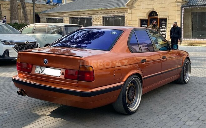 BMW 528 1995, 325,000 km - 2.8 l - Bakı