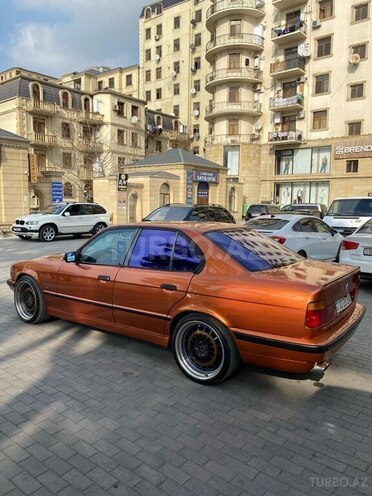BMW 528 1995, 325,000 km - 2.8 l - Bakı