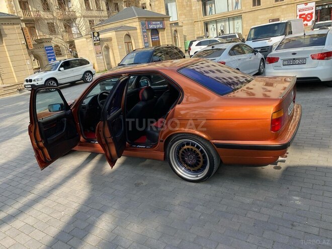 BMW 528 1995, 325,000 km - 2.8 l - Bakı