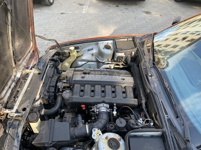 BMW 528 1995, 325,000 km - 2.8 l - Bakı