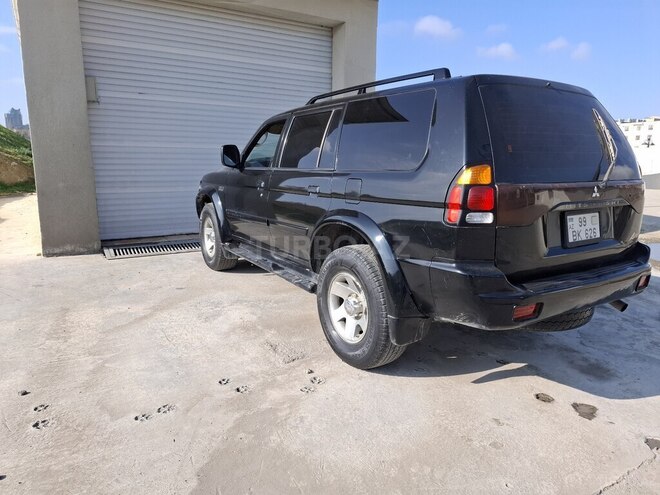 Mitsubishi Montero 2002, 220,000 km - 3.0 l - Bakı