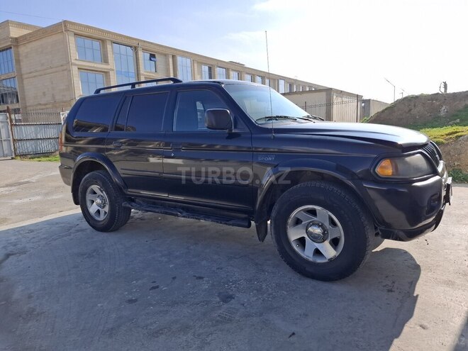 Mitsubishi Montero 2002, 220,000 km - 3.0 l - Bakı