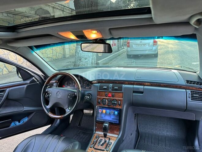 Mercedes E 240 1999, 351,000 km - 2.4 л - Tovuz