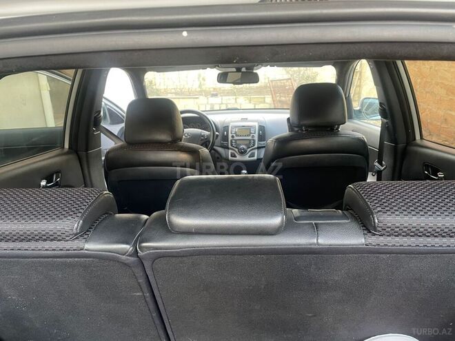 Hyundai i30 2009, 250,000 km - 2.0 л - Siyəzən