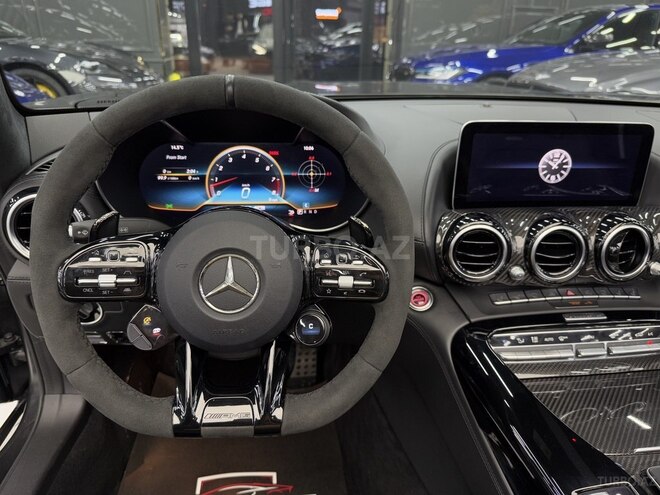 Mercedes AMG GT S-13