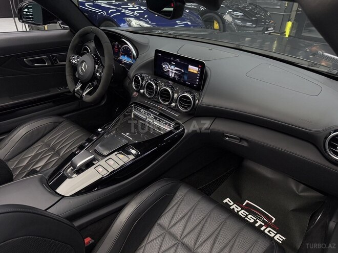 Mercedes AMG GT S-14