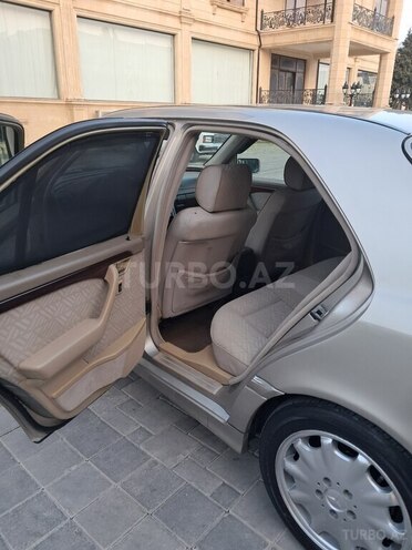 Mercedes C 200 1995, 260,000 km - 2.0 l - Sumqayıt