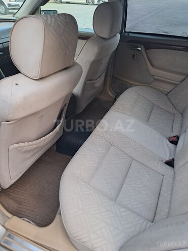 Mercedes C 200 1995, 260,000 km - 2.0 l - Sumqayıt
