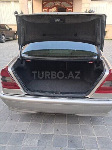 Mercedes C 200 1995, 260,000 km - 2.0 l - Sumqayıt