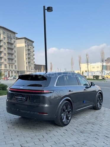 Li Auto L7-5