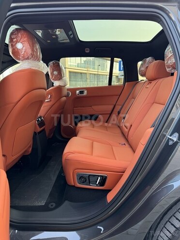Li Auto L7-11