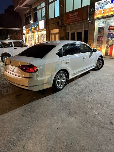 Volkswagen Passat 2017, 104,000 km - 1.8 л - Bakı
