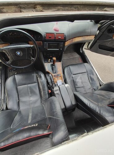 BMW 528 1996, 235,211 km - 2.8 l - Xırdalan