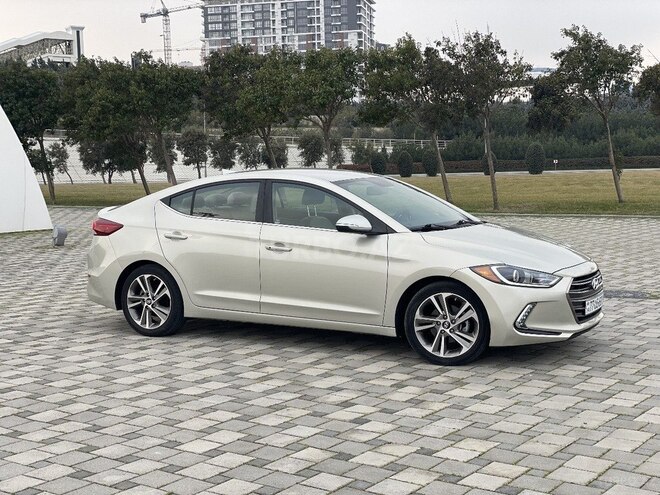 Hyundai Elantra 2018, 78,000 km - 2.0 л - Bakı