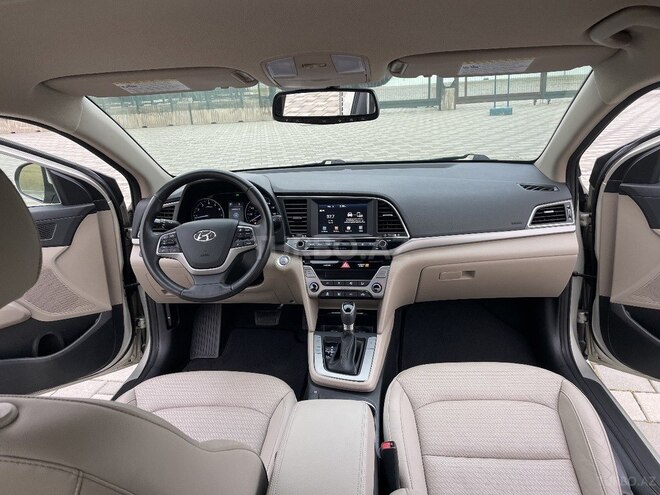 Hyundai Elantra 2018, 78,000 km - 2.0 л - Bakı