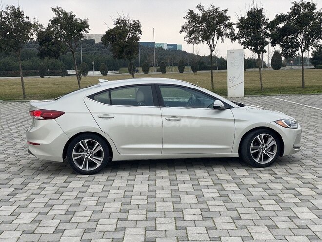 Hyundai Elantra 2018, 78,000 km - 2.0 л - Bakı