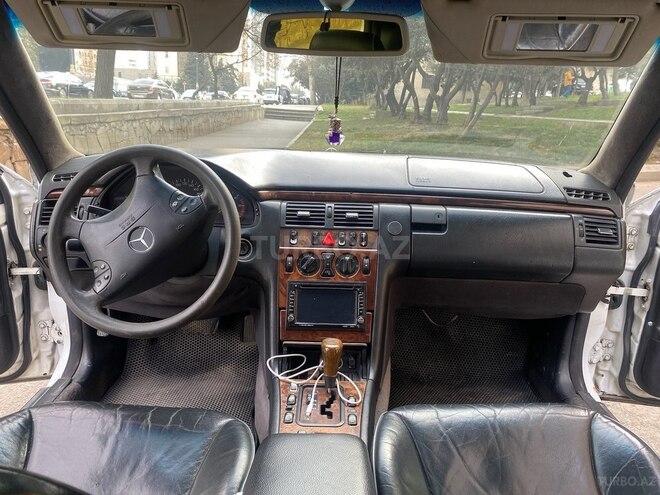 Mercedes E 220 d 1998, 396,000 km - 2.2 l - Bakı