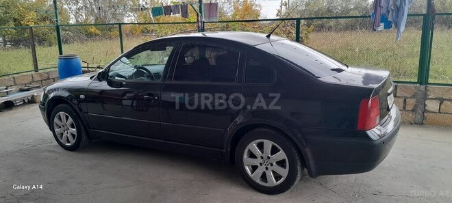 Volkswagen Passat 2000, 475,797 km - 1.8 l - Yevlax