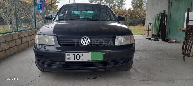 Volkswagen Passat 2000, 475,797 km - 1.8 l - Yevlax