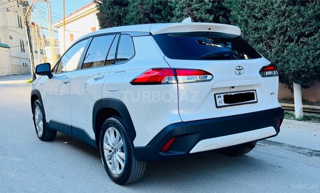 Toyota Corolla Cross 2024, 300 km - 2.0 л - Bakı