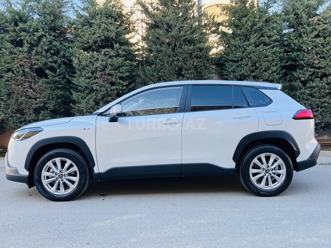 Toyota Corolla Cross 2024, 300 km - 2.0 л - Bakı