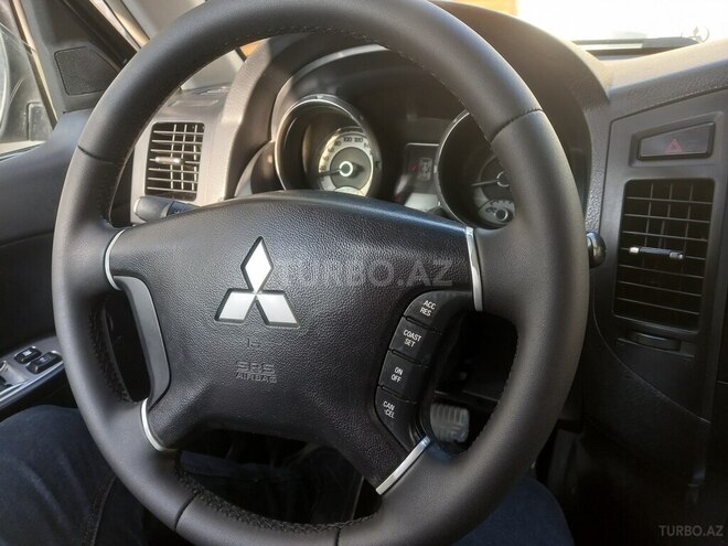 Mitsubishi Pajero 2007, 210,000 km - 3.0 l - Bakı