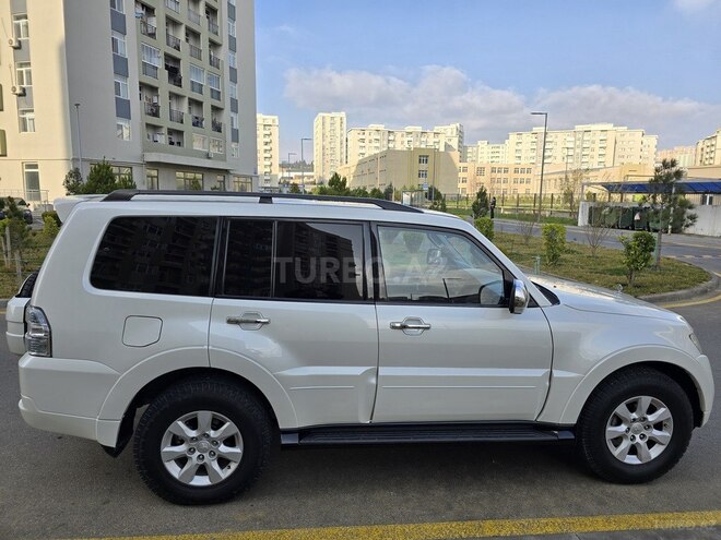 Mitsubishi Pajero 2012, 215,000 km - 3.0 л - Bakı